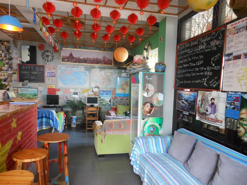 Yangshuo Travellers Land Youth Hostel Ngoại thất bức ảnh
