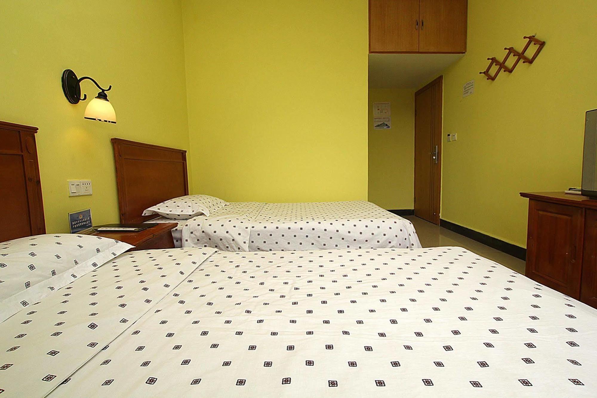 Yangshuo Travellers Land Youth Hostel Ngoại thất bức ảnh